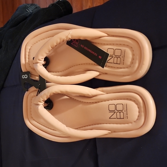 Flip flops - Picture 1 of 6